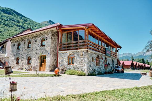 Ethno Katun Rosi Agrotourism Hotel Gusinje Ngoại thất bức ảnh
