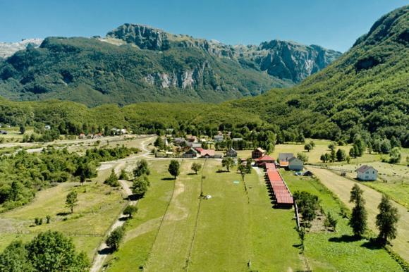 Ethno Katun Rosi Agrotourism Hotel Gusinje Ngoại thất bức ảnh