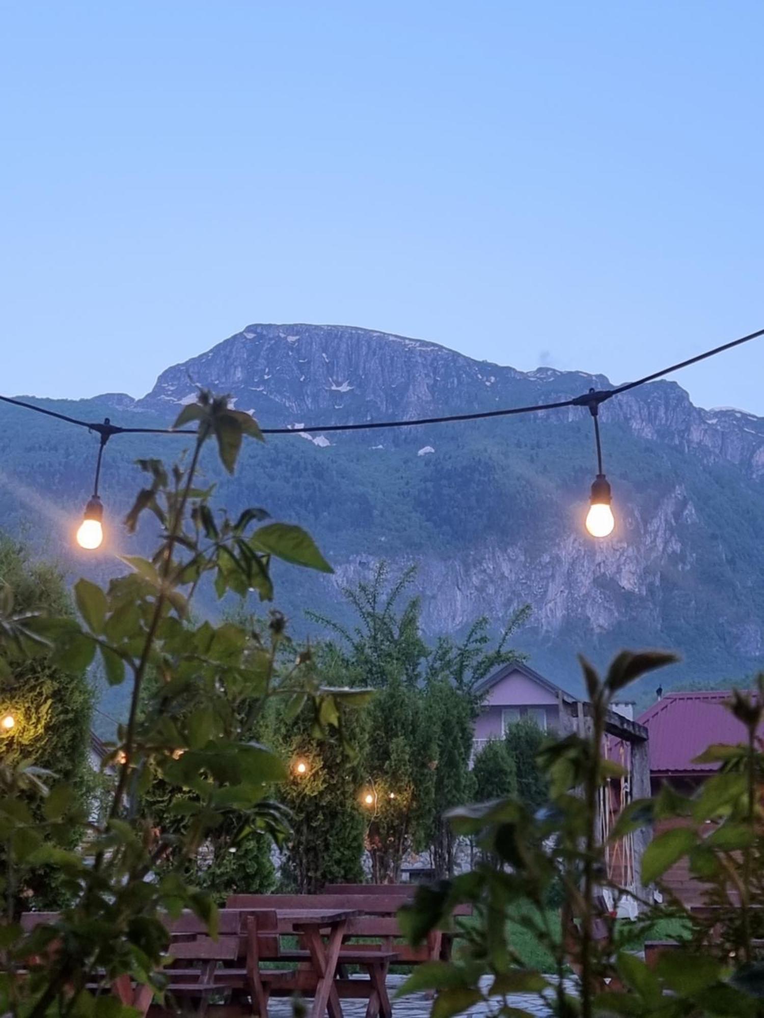 Ethno Katun Rosi Agrotourism Hotel Gusinje Ngoại thất bức ảnh