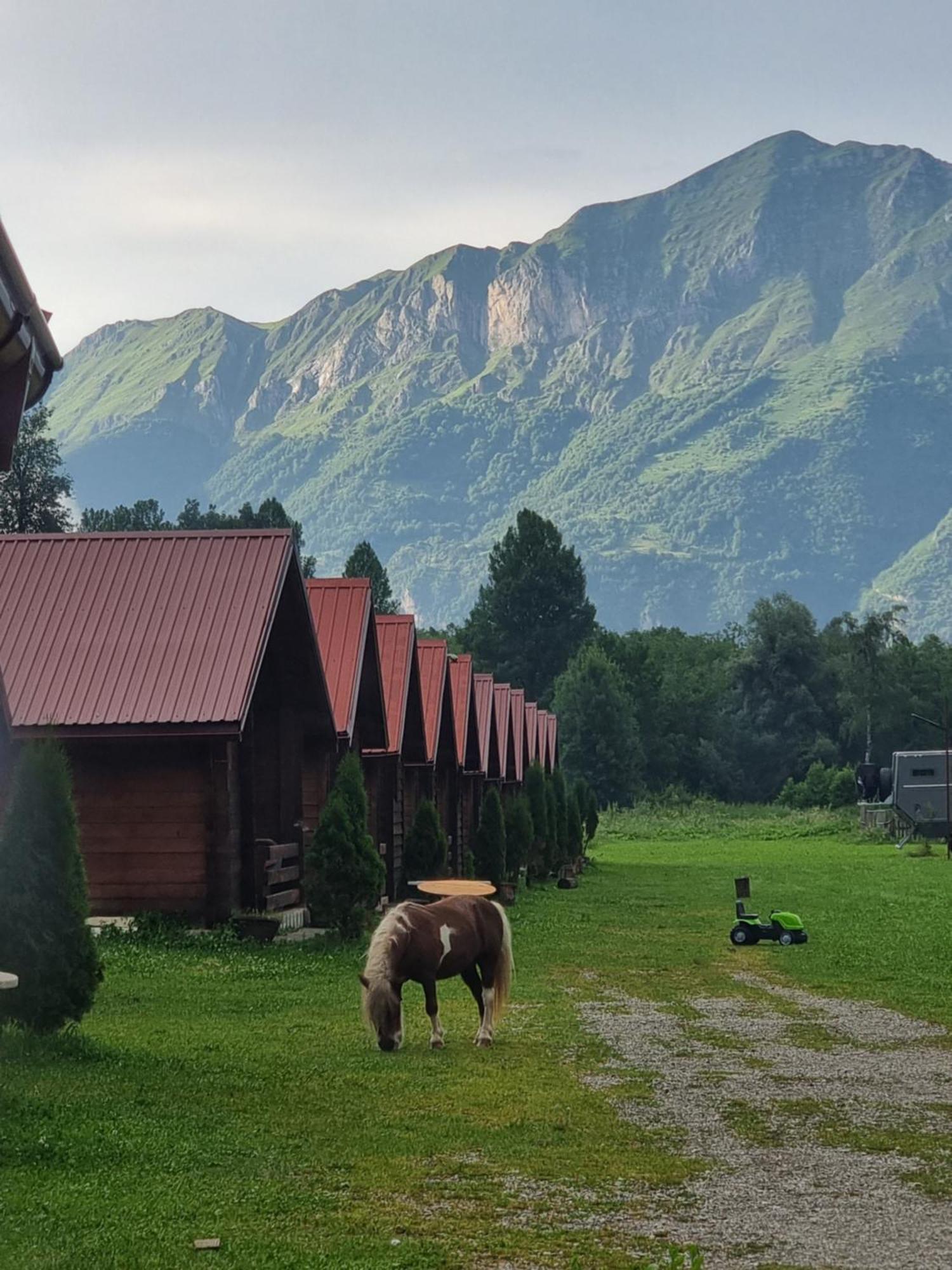 Ethno Katun Rosi Agrotourism Hotel Gusinje Ngoại thất bức ảnh